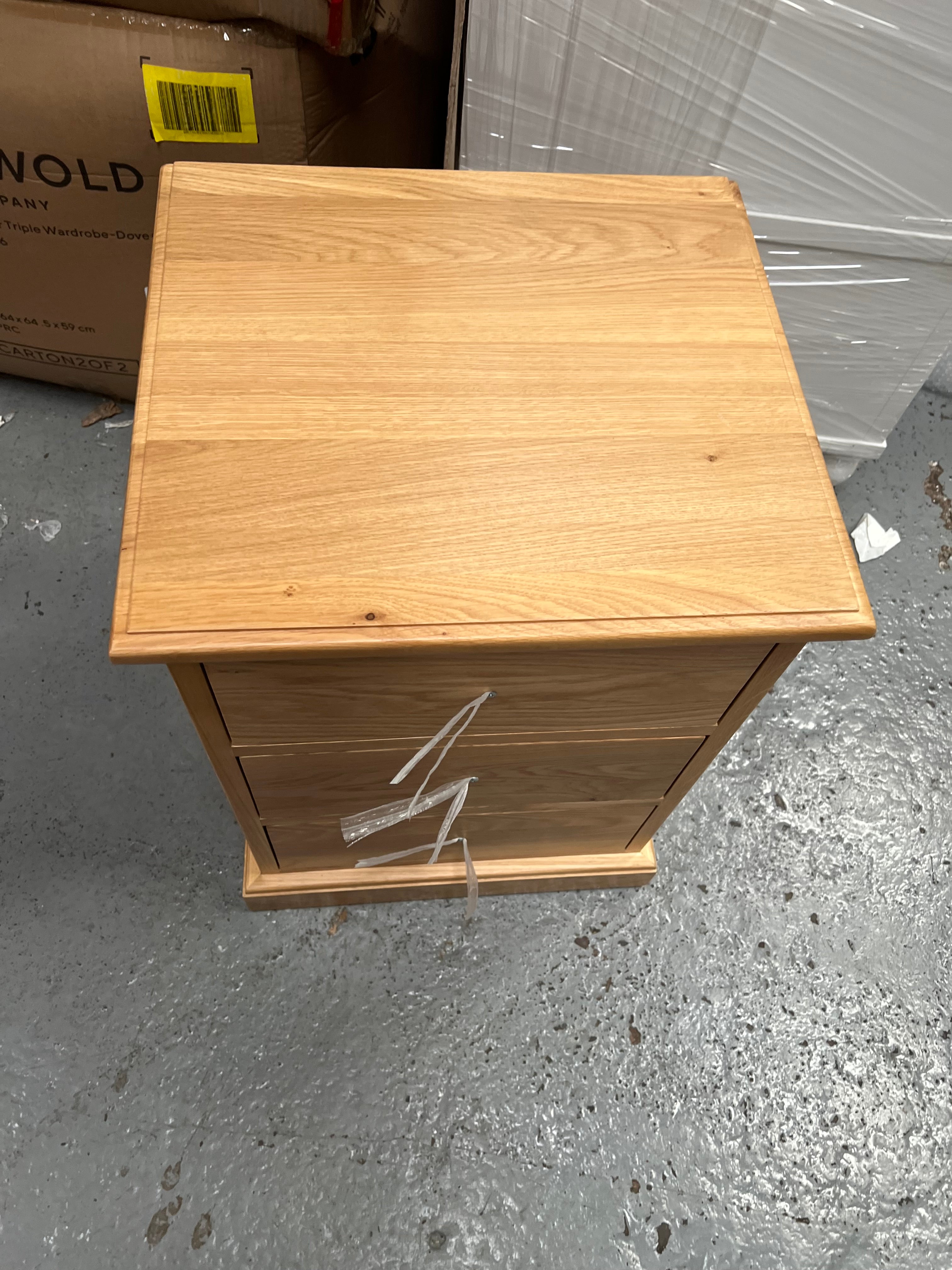 Set of 2 APPLEBY LIGHT OAK 3 Drawer Bedside Tables Quality Furniture Clearance Ltd