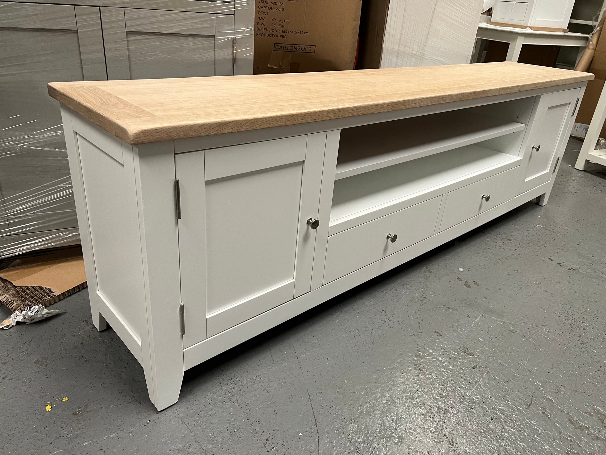 CHESTER PURE WHITE
XXL TV Stand up to 90" Quality Furniture Clearance Ltd