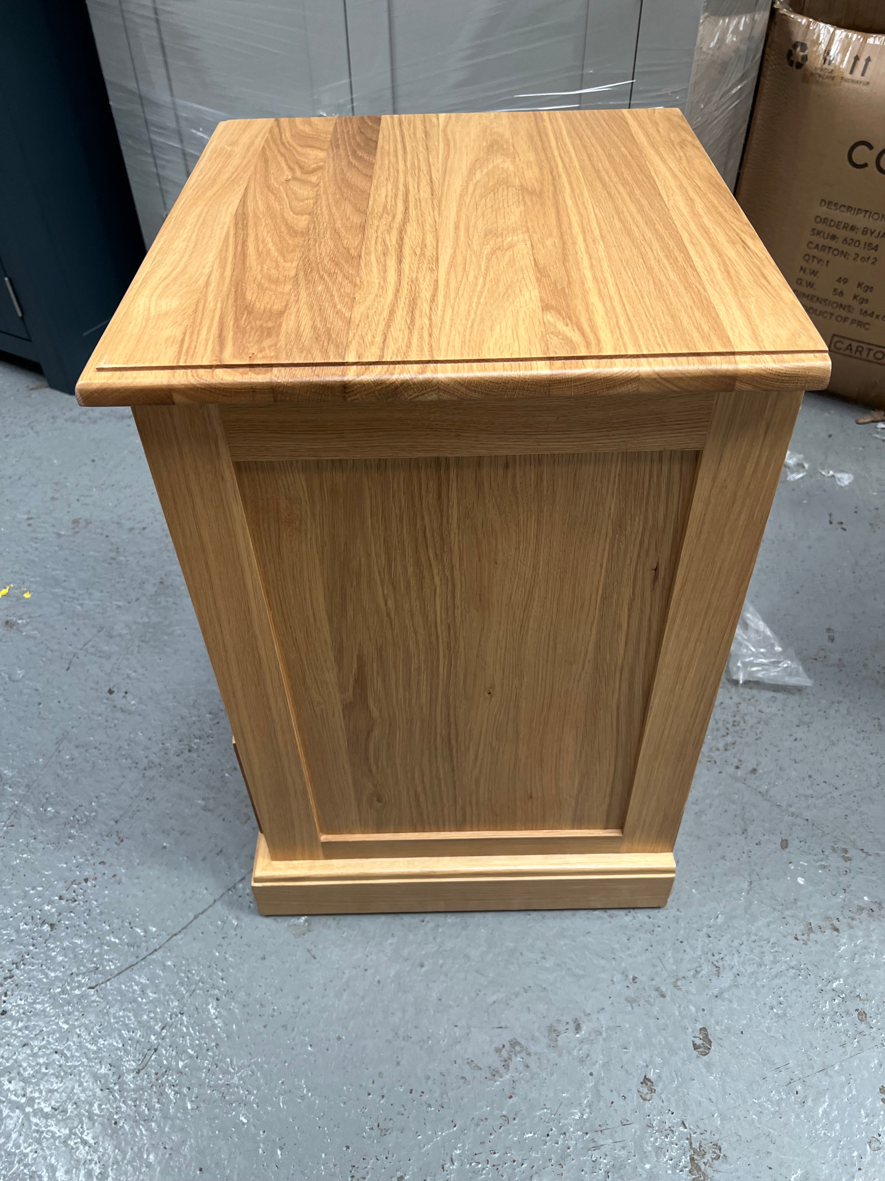 Set of 2 APPLEBY LIGHT OAK 3 Drawer Bedside Tables Quality Furniture Clearance Ltd