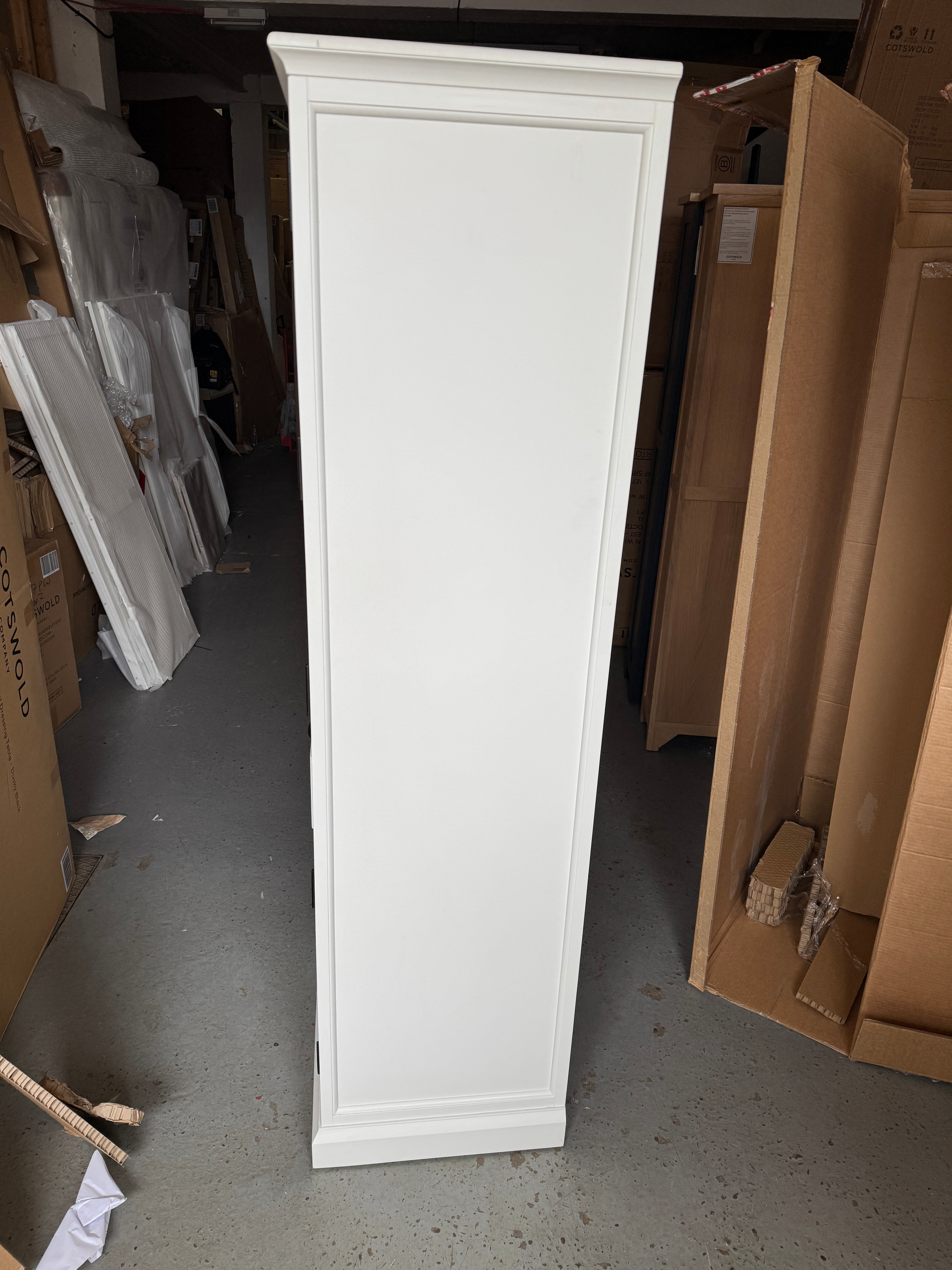 STOW WARM WHITE
Narrow Single Larder Quality Furniture Clearance Ltd