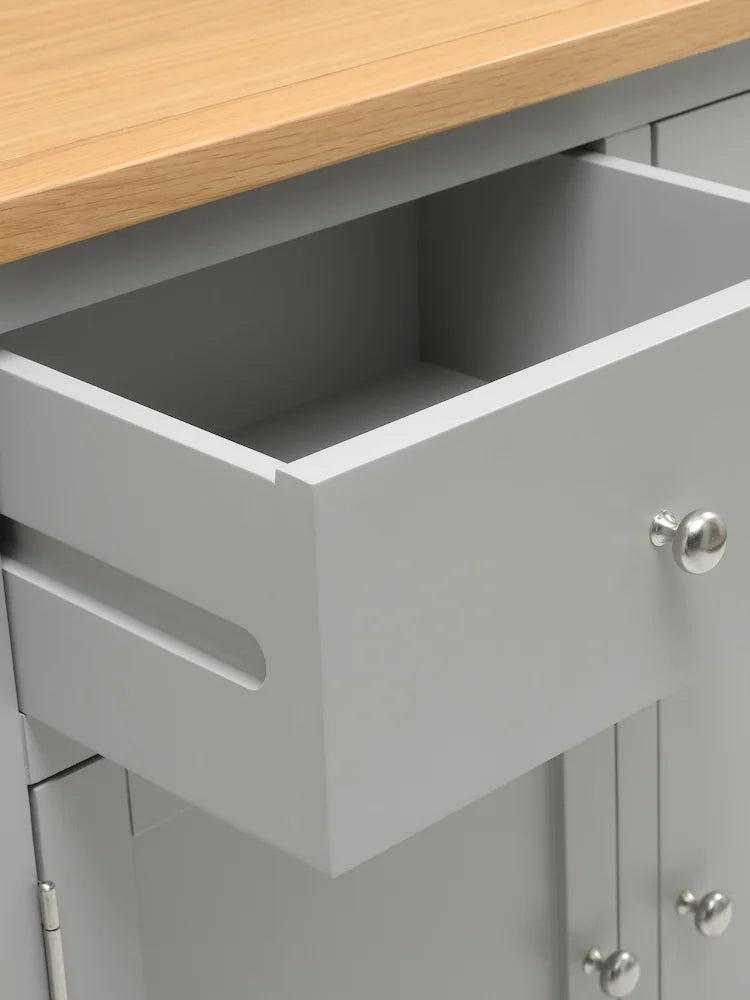 SIMPLY PEBBLE GREY
3 Door Sideboard Quality Furniture Clearance Ltd