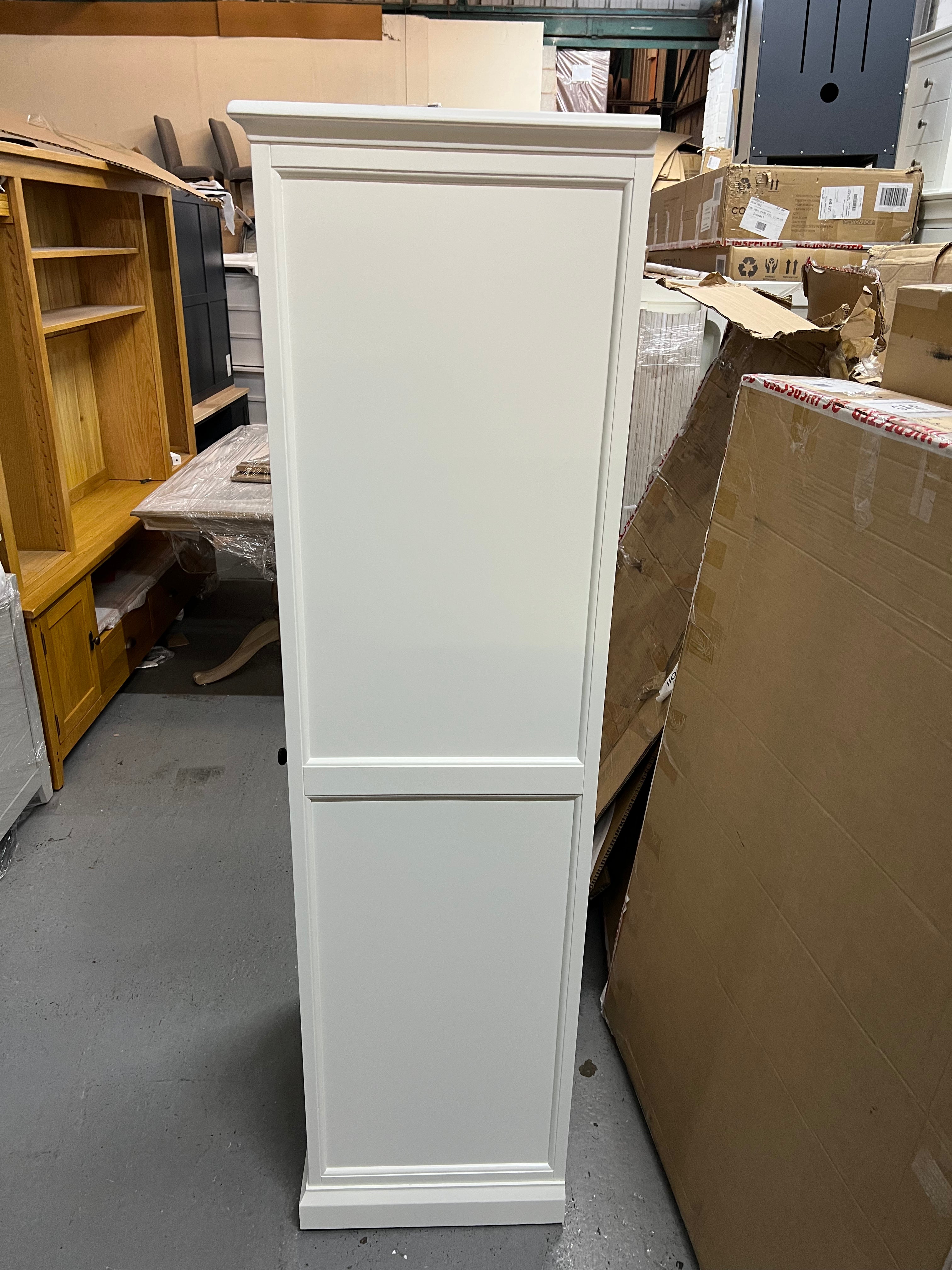 STOW WARM WHITE
Single Glazed Cabinet Quality Furniture Clearance Ltd