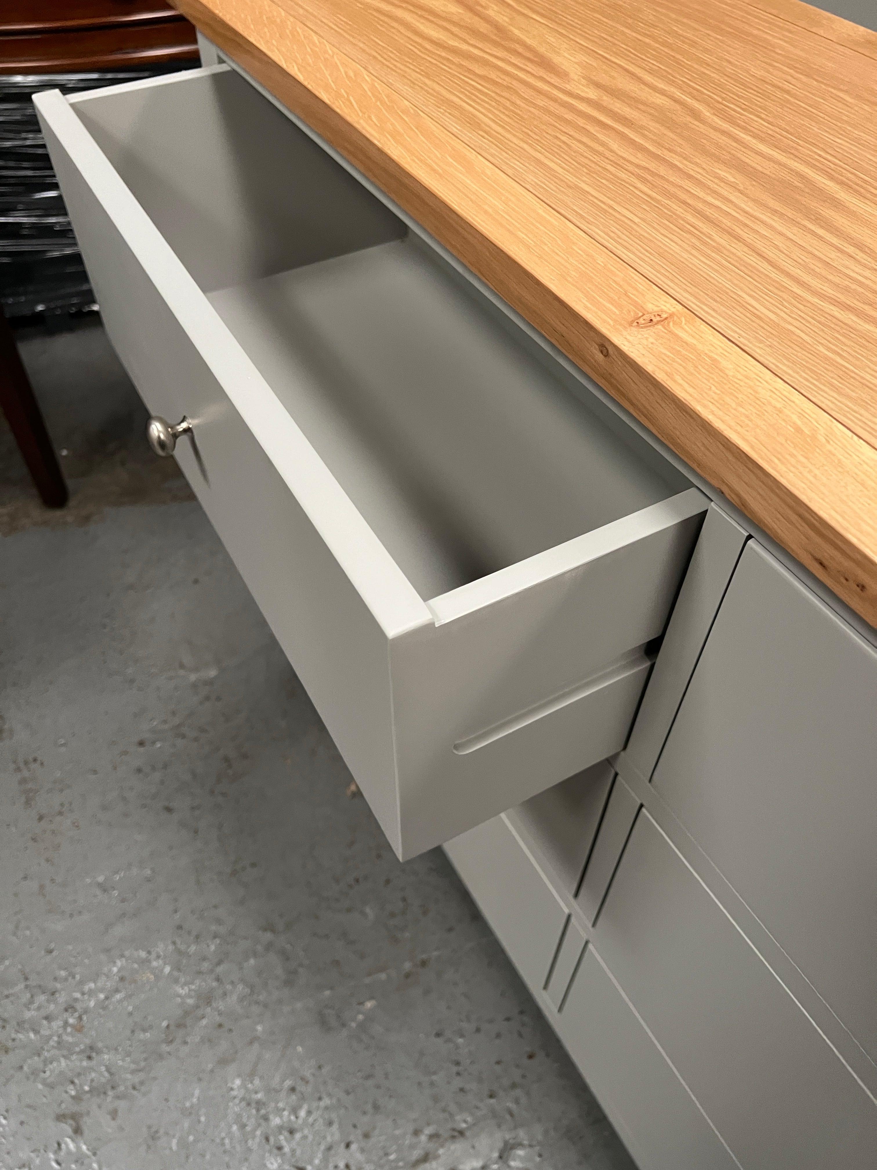 SIMPLY COTSWOLD PEBBLE GREY
6 Drawer Chest Quality Furniture Clearance Ltd
