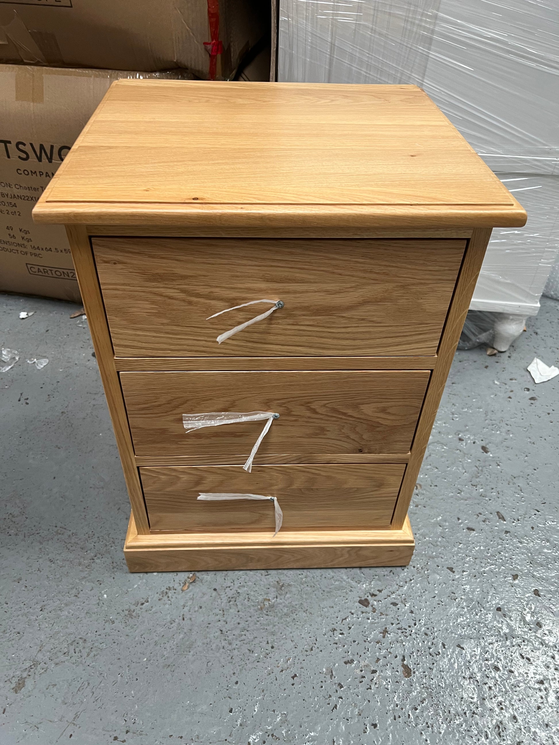Set of 2 APPLEBY LIGHT OAK 3 Drawer Bedside Tables Quality Furniture Clearance Ltd