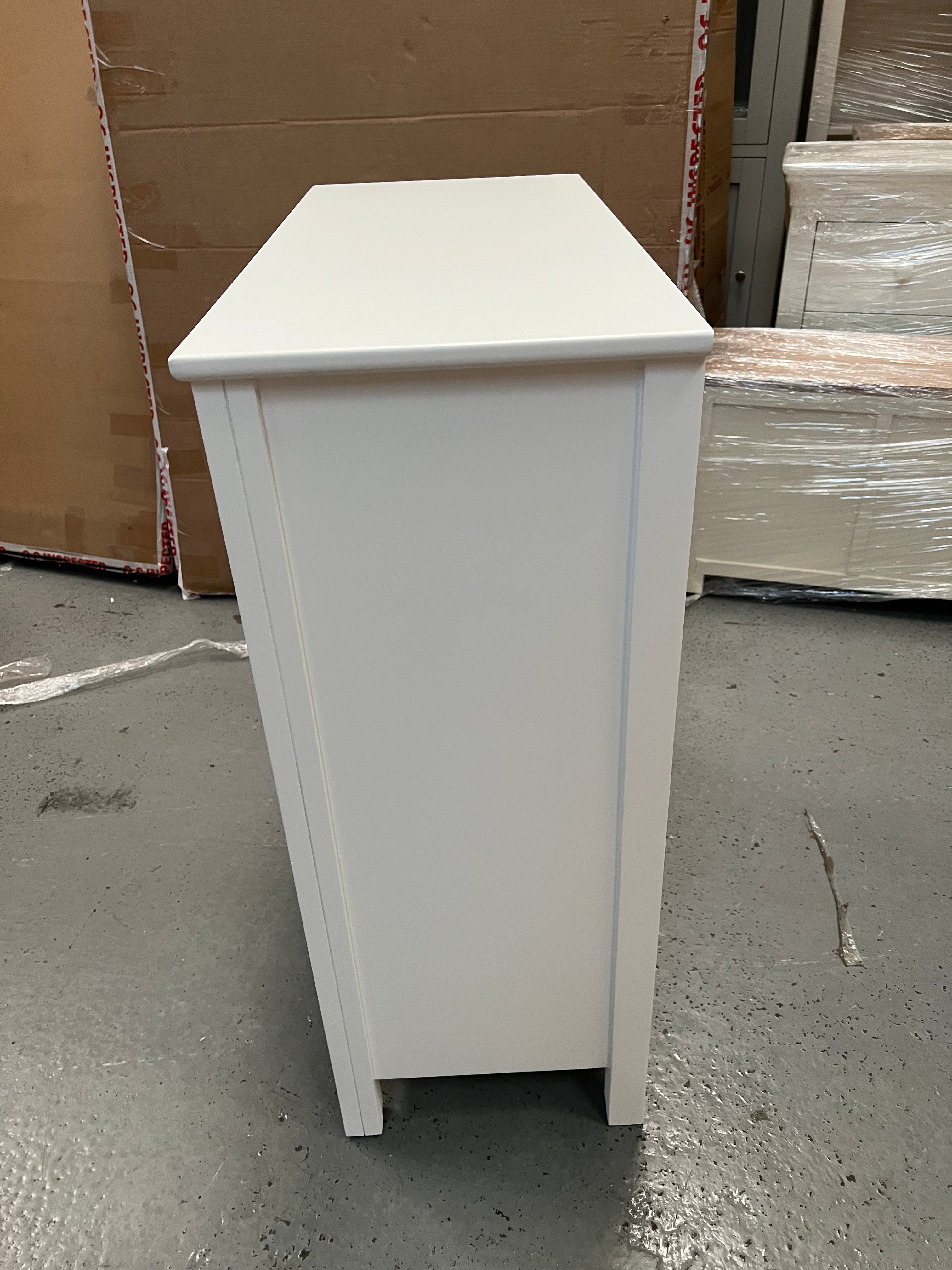 SIMPLY COTSWOLD PURE WHITE
5 Drawer Chest Quality Furniture Clearance Ltd