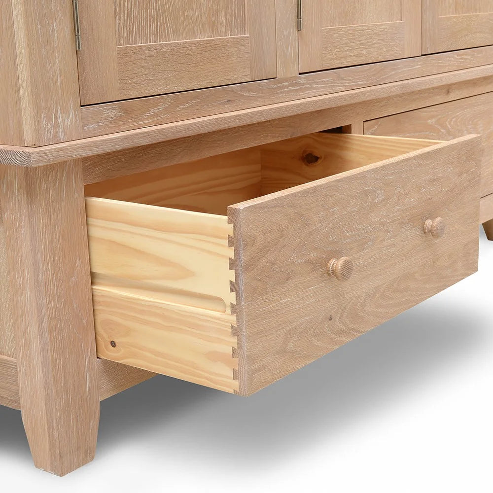 INGLESHAM WHITEWASH OAK Triple Wardrobe Quality Furniture Clearance Ltd