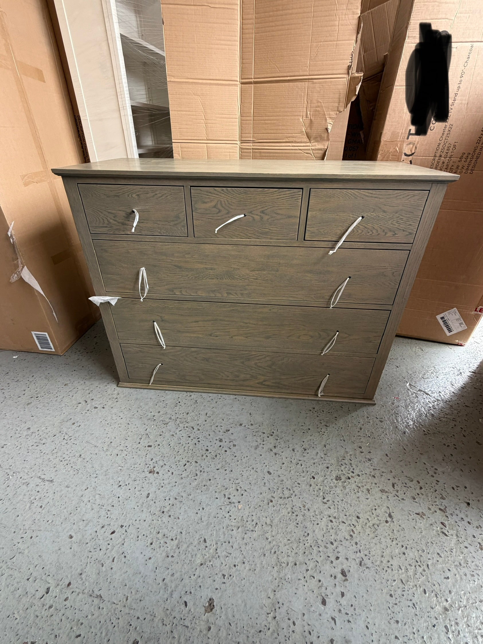 BIBURY SMOKED OAK
6 Drawer Chest of Drawers Quality Furniture Clearance Ltd