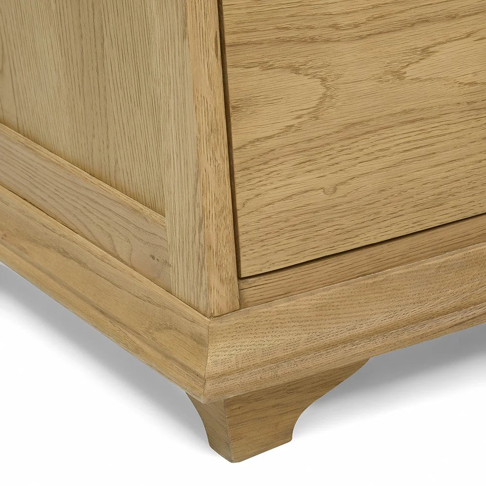 WINCHCOMBE OILED OAK
7 Drawer Chest Quality Furniture Clearance Ltd