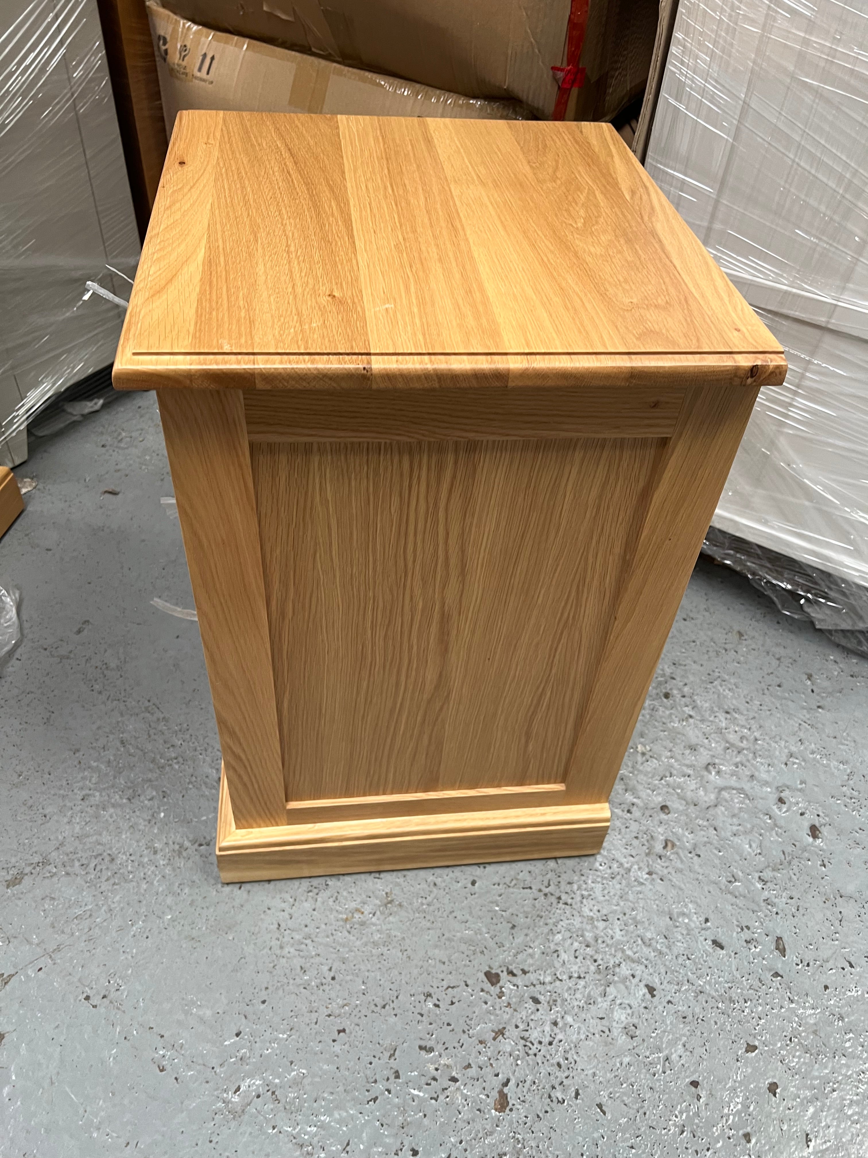 Set of 2 APPLEBY LIGHT OAK 3 Drawer Bedside Tables Quality Furniture Clearance Ltd