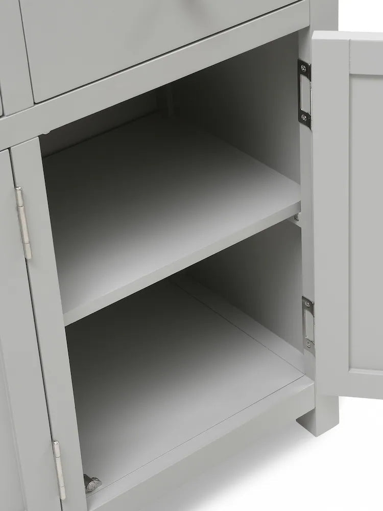 SIMPLY PEBBLE GREY
3 Door Sideboard Quality Furniture Clearance Ltd