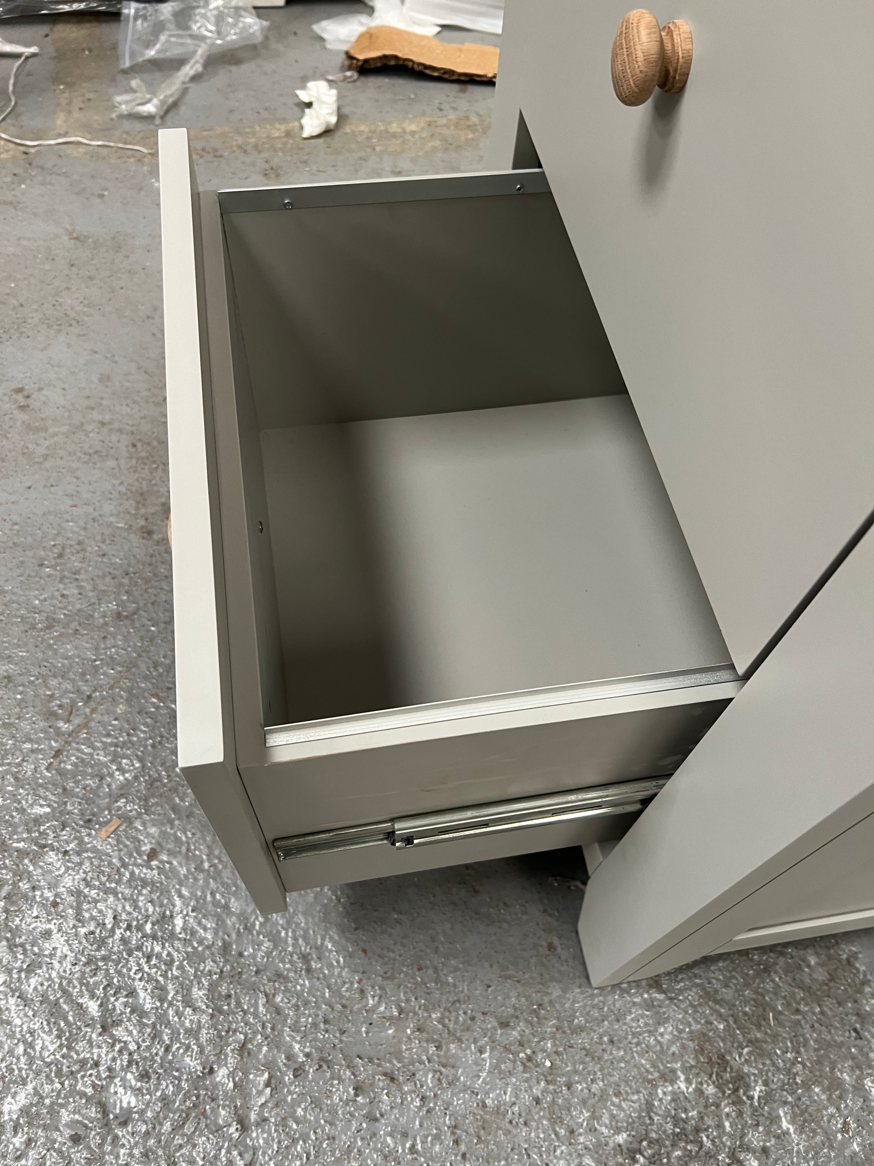 CHESTER DOVE GREY
3 Drawer Filing Cabinet Quality Furniture Clearance Ltd