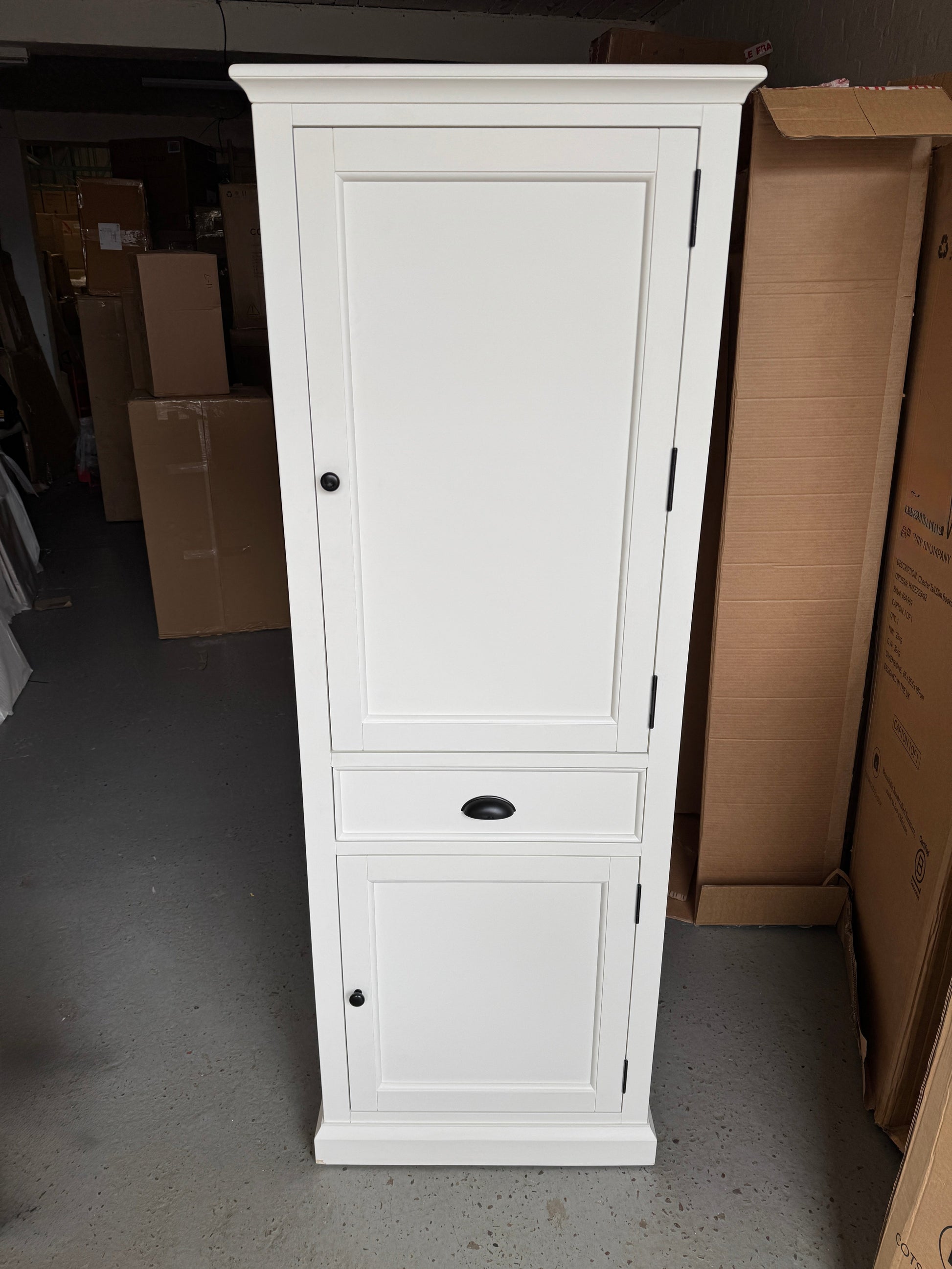 STOW WARM WHITE
Narrow Single Larder Quality Furniture Clearance Ltd