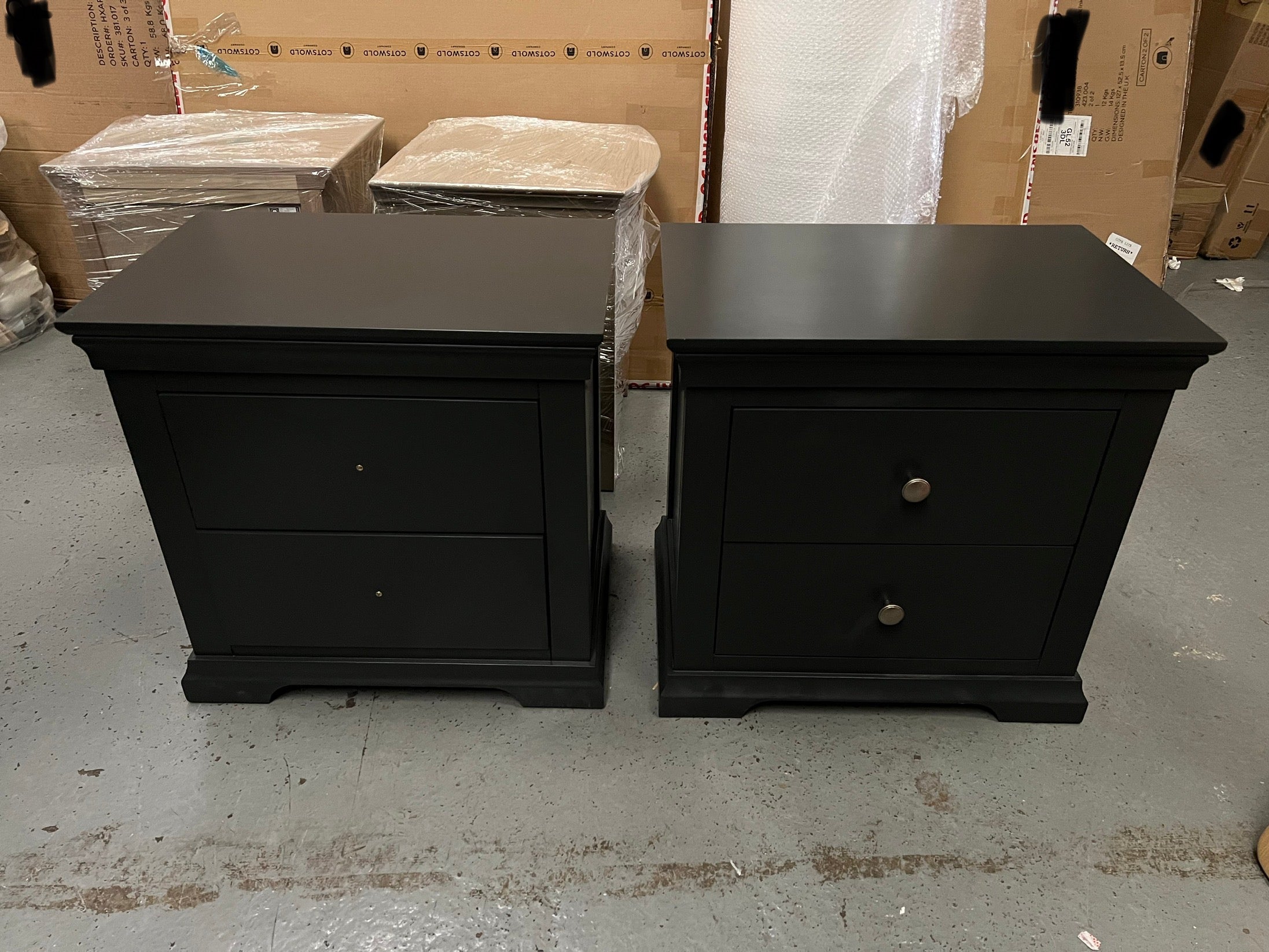 CHANTILLY DUSKY BLACK
Set of 2 Jumbo Bedside Tables Quality Furniture Clearance Ltd