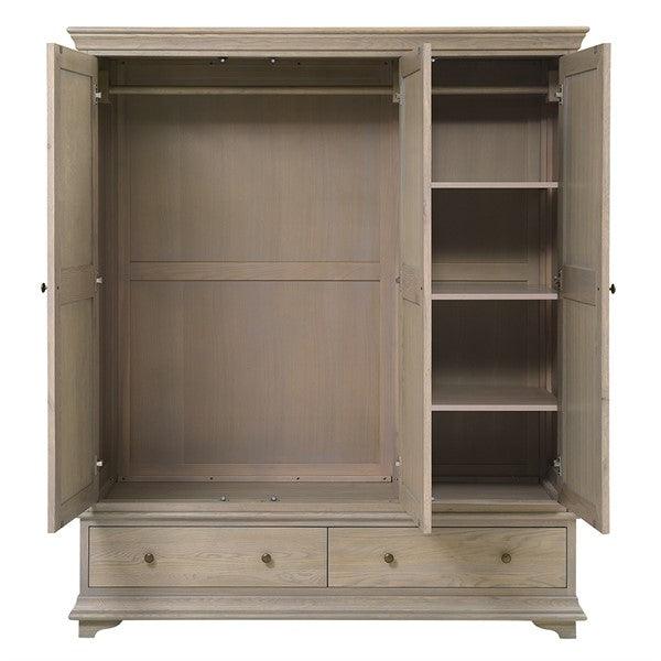 WINCHCOMBE SMOKED OAK
Triple Wardrobe Quality Furniture Clearance Ltd