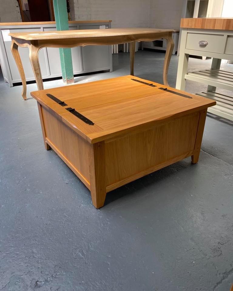 Oak Trunk Coffee Table - furniture delivered 