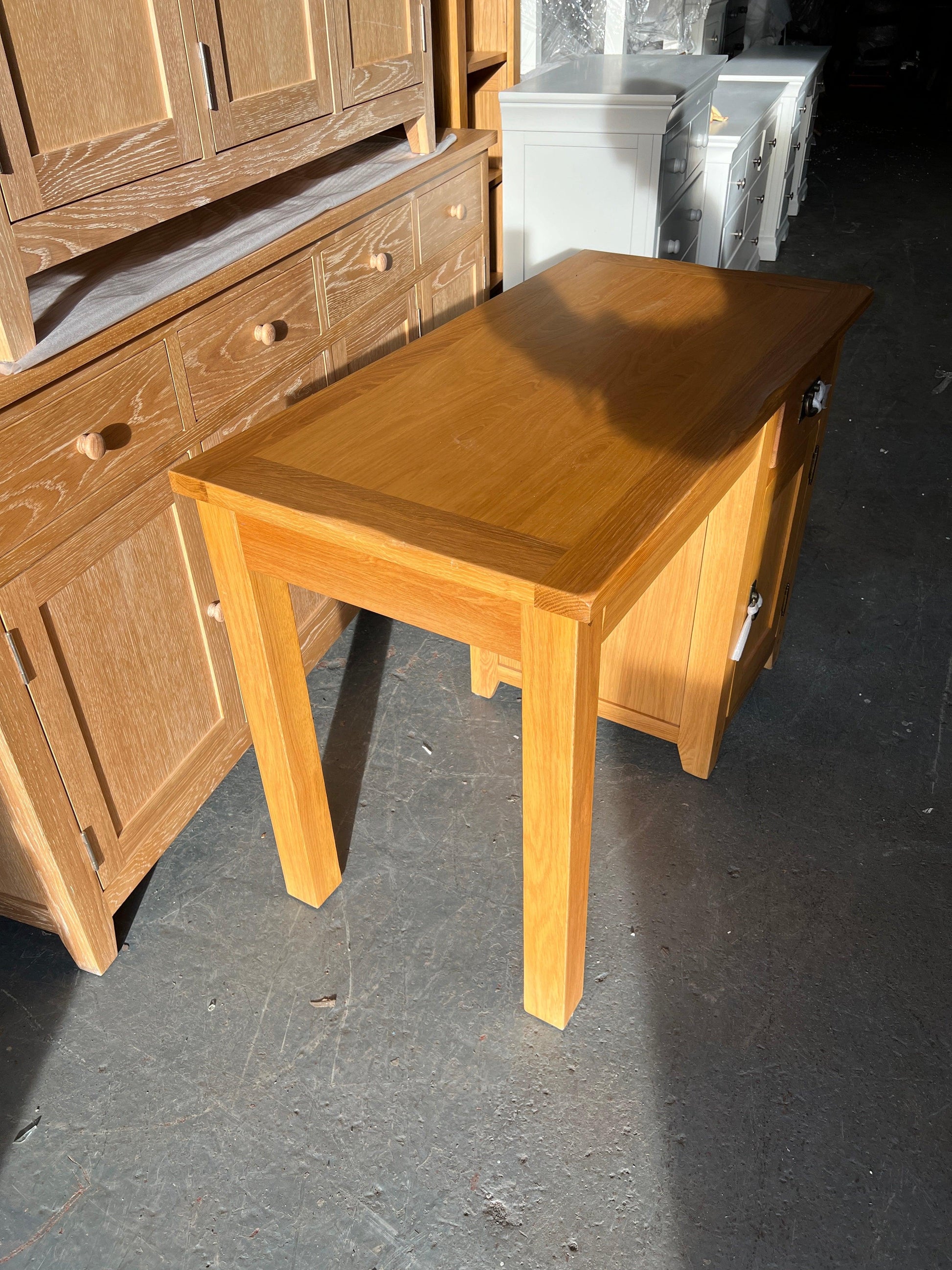 Oakland Rustic Oak Single Pedestal Desk Quality Furniture Clearance Ltd